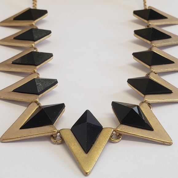 Unique Goldtone & Black Diamond Crystal Necklace - Picture 4 of 9